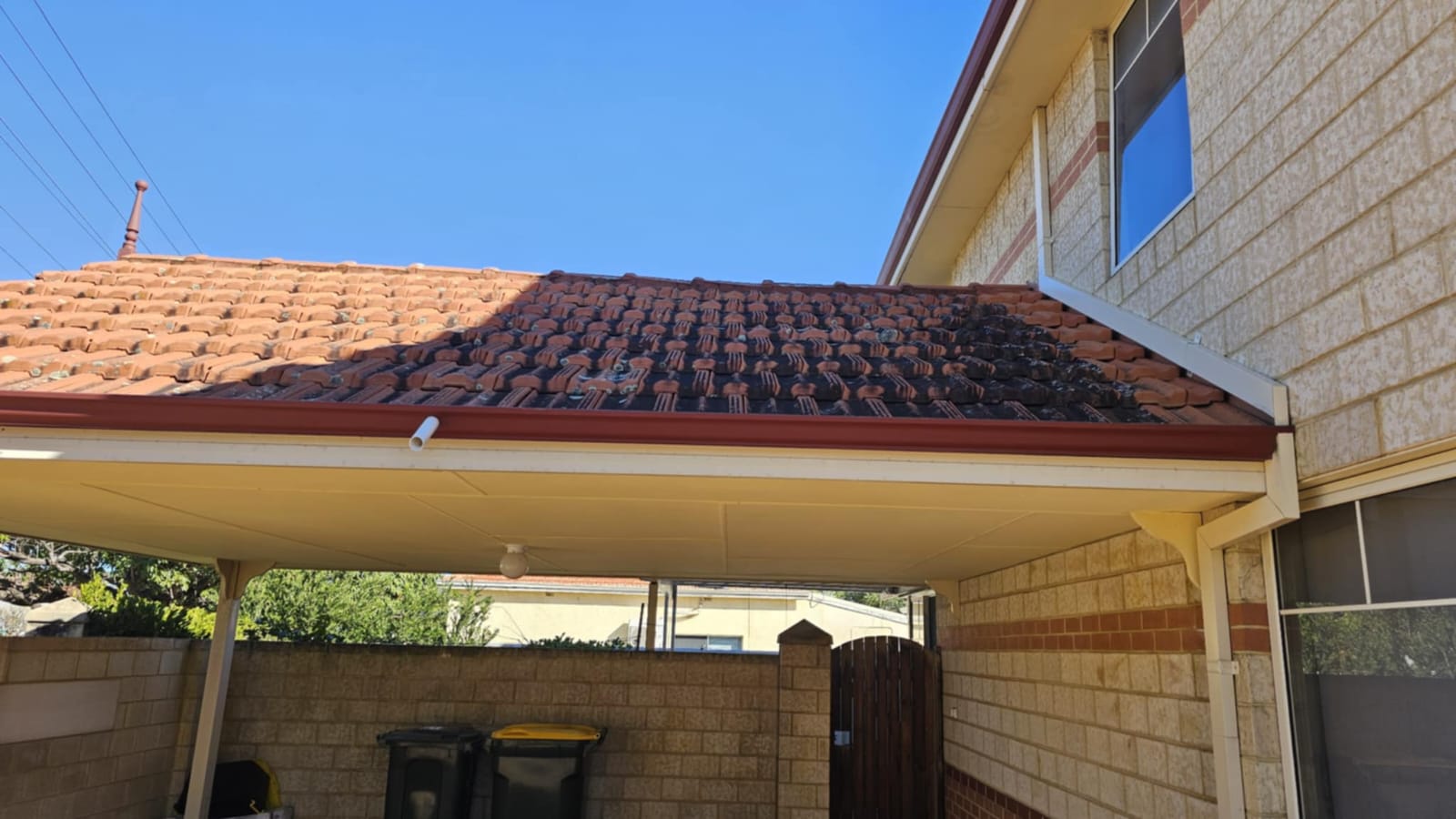 Roof High Pressure & Soft Wash before cleaning, job 1