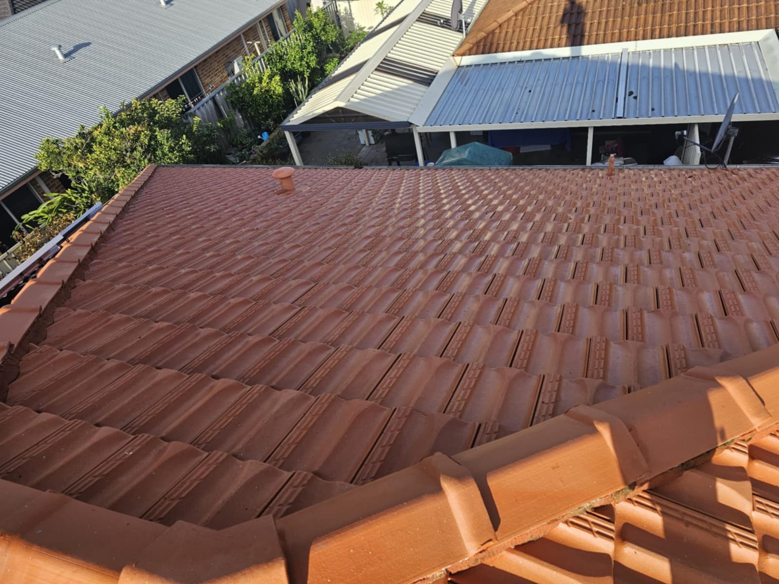 Roof High Pressure & Soft Wash